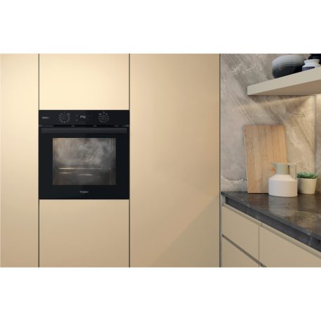 Whirlpool 71L, A+, Pirolítikus, hőlégkeveréses beépíthető sütő FEKETE OMSR58RU1SB-25%!