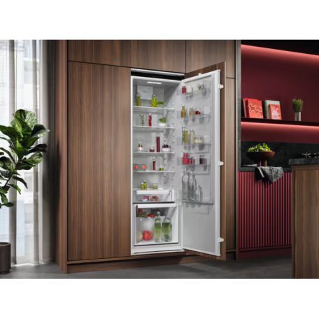 AEG 310L A++ Series 6000 Coolmatic egyajtós beépíthető hűtőszekrény TK6DS18XES-33%!